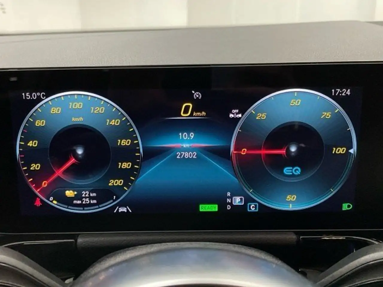 Mercedes-Benz EQA 300 4matic — معرض صور السيارة 14