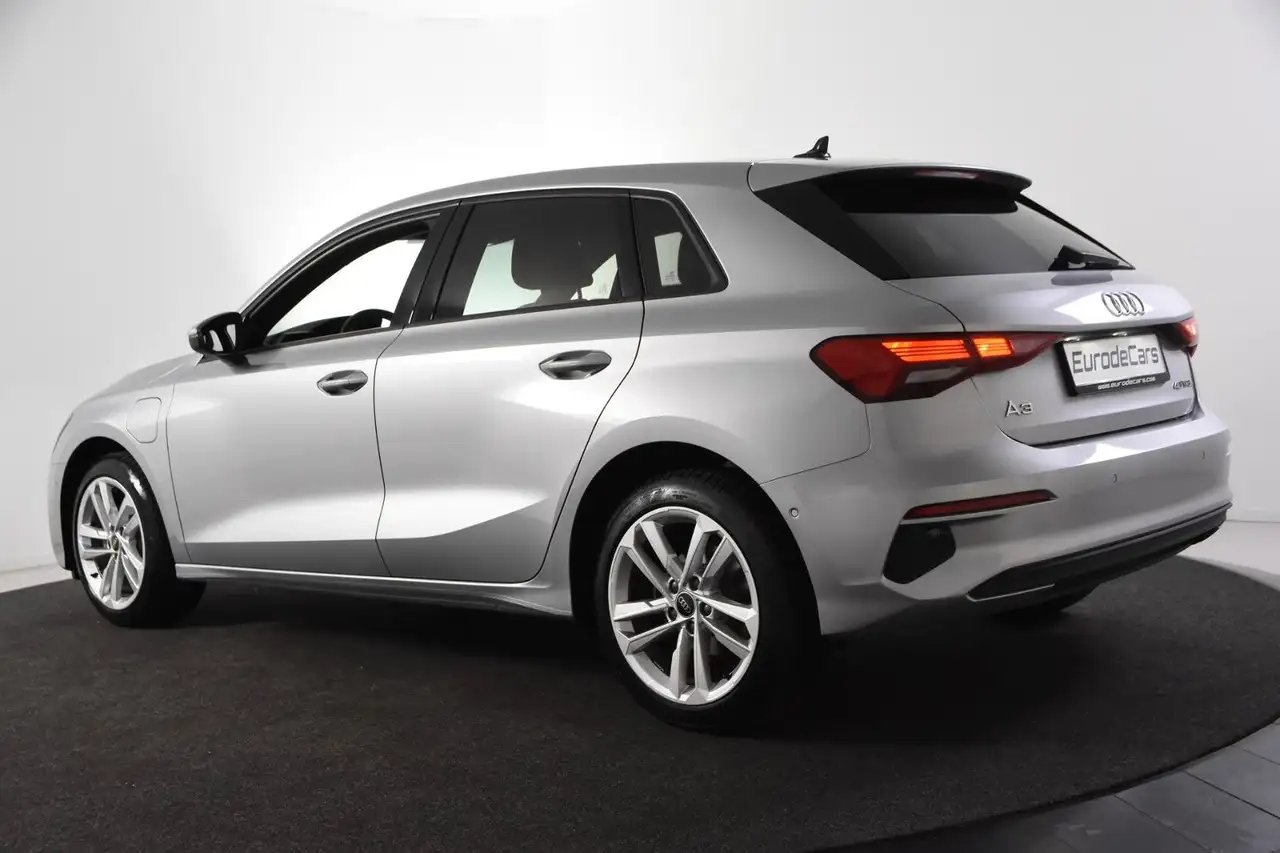 Audi A3 40 TFSI e Sportback*1.Hand*Leder*Keyless*SHZ* — Vehicle gallery 33