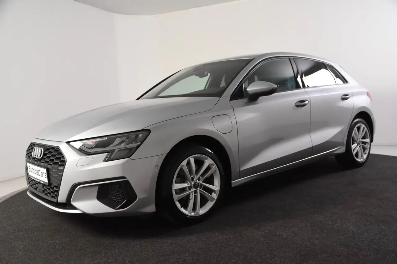 Audi A3 40 TFSI e Sportback*1.Hand*Leder*Keyless*SHZ* — Vehicle gallery 29