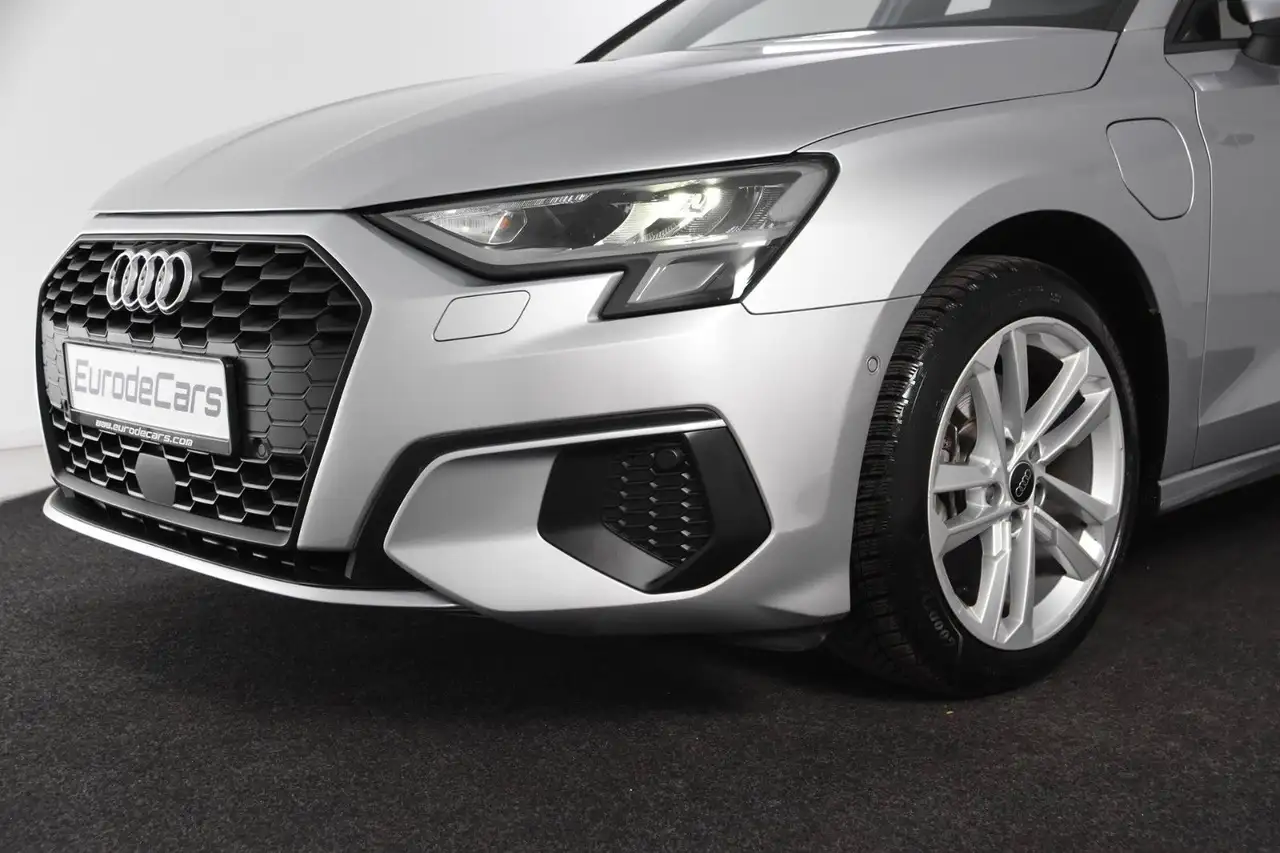 Audi A3 40 TFSI e Sportback*1.Hand*Leder*Keyless*SHZ* — Vehicle gallery 30