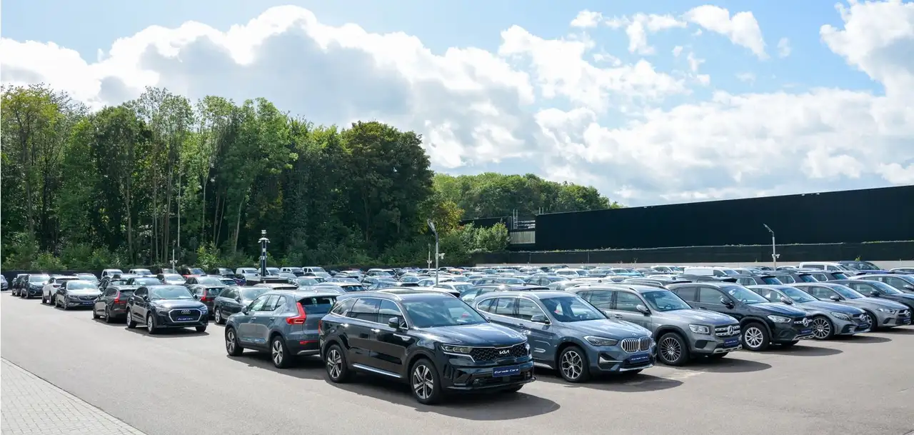 Audi A3 40 TFSI e Sportback*1.Hand*Leder*Keyless*SHZ* — Vehicle gallery 36