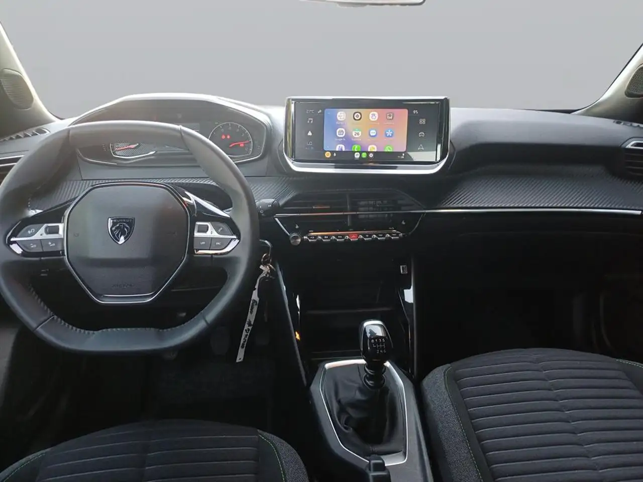 Peugeot 2008 Neuer 2008 Active NAVI LED GJR SITZHZG — Vehicle gallery 10
