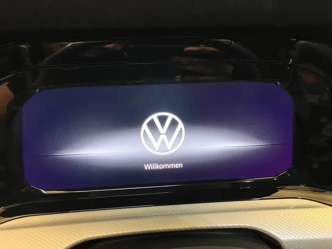 Volkswagen Golf VIII 1.0 TSI DSG Life GRA LED — Galería del vehículo 11