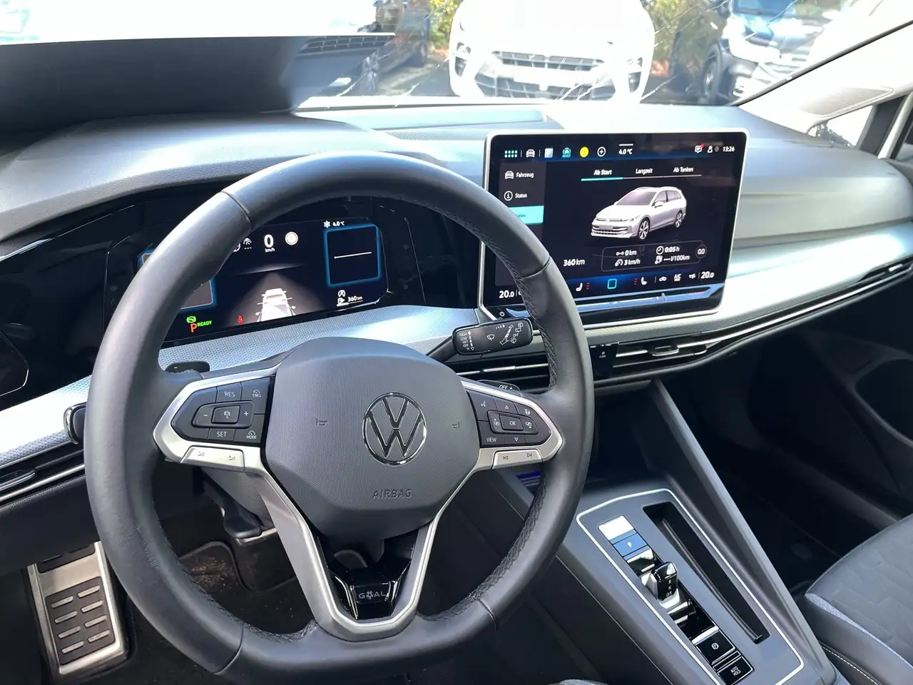 Volkswagen Golf VIII Variant 1.5 TSI DSG GOAL Navi AHK 360° — Vehicle gallery 9