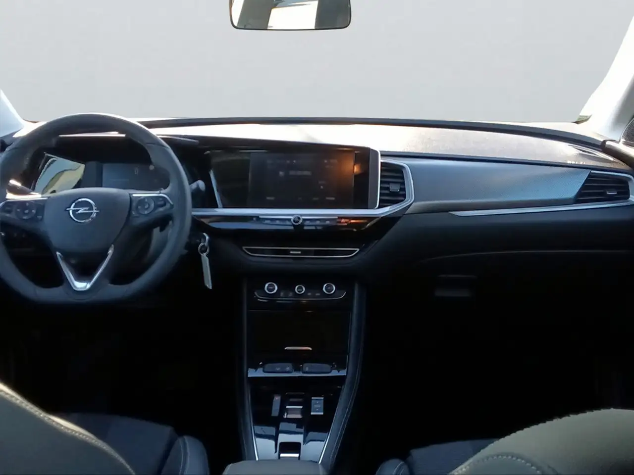 Opel Grandland 1.2 Enjoy KLIMA PDC SITZHEIZUNG LED — Galerie du véhicule 7
