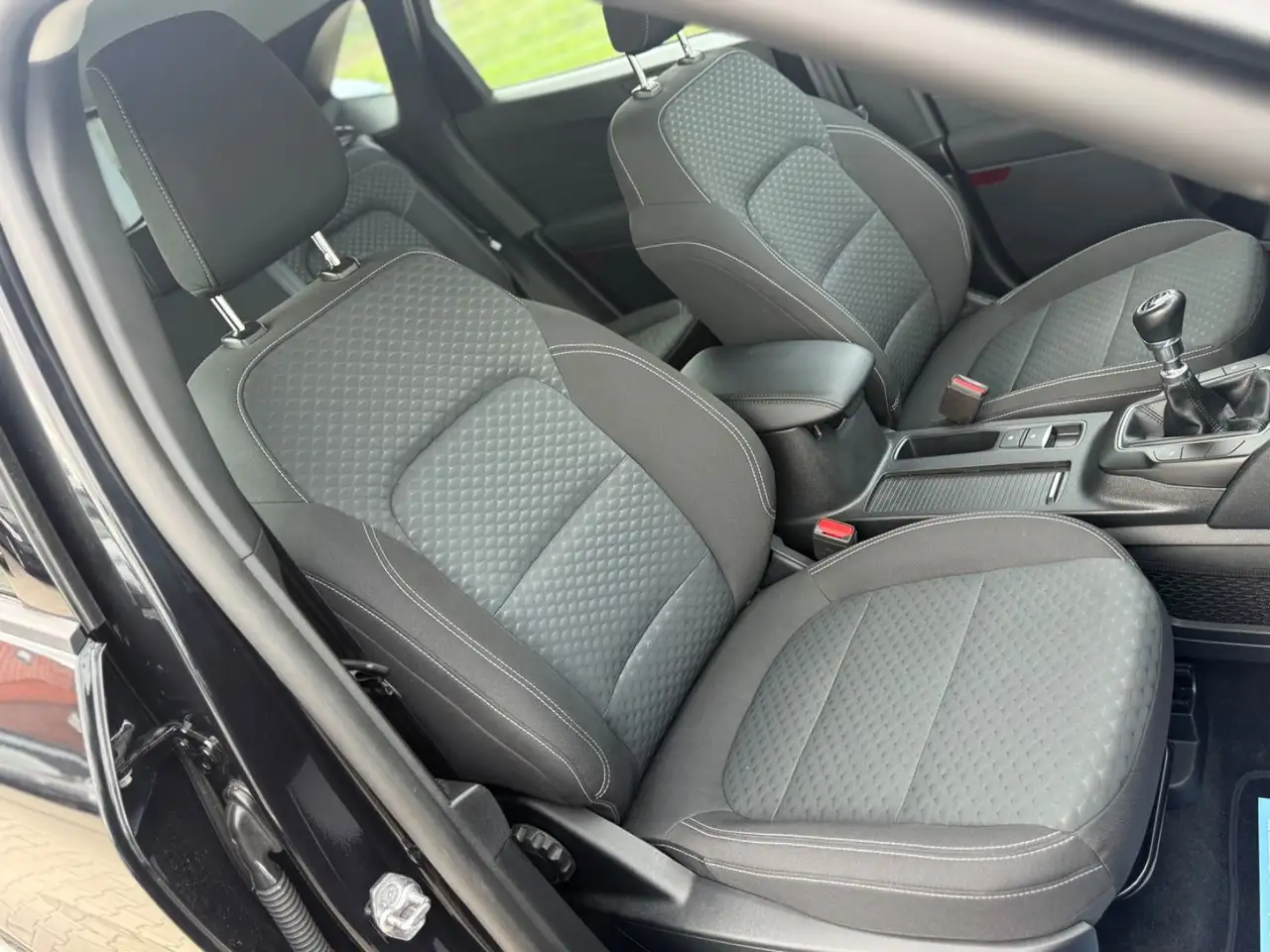 Ford Kuga Cool & Connect-AHK-PDC-CarPlay-1-Hand/SHZ — Vehicle gallery 19