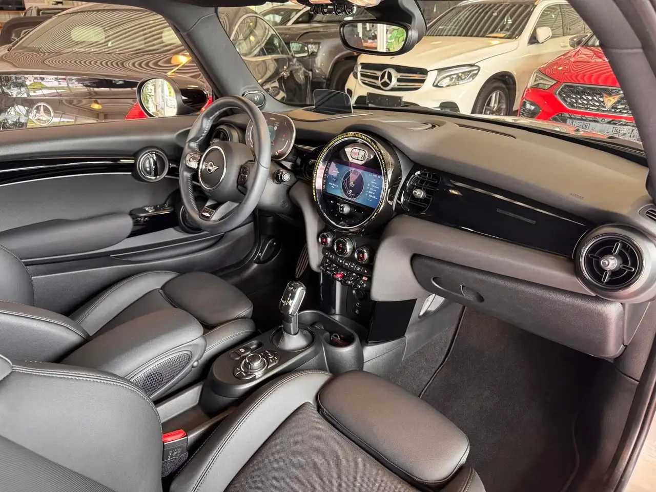 MINI John Cooper Works H&K+PANO+KAMERA+HEAD-UP+ACC — Galerie du véhicule 11
