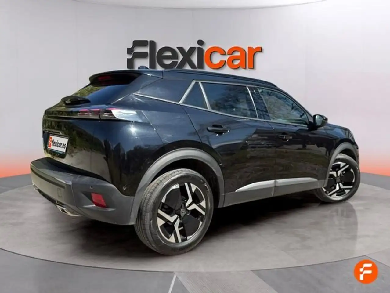 Peugeot 2008 1.2 PureTech S&S Allure EAT8 130 — معرض صور السيارة 7