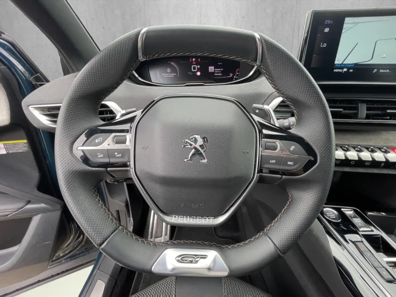 Peugeot 3008 GT PT 130 EAT8 Panorama Navi Digitales Cockpit Sou — Vehicle gallery 10