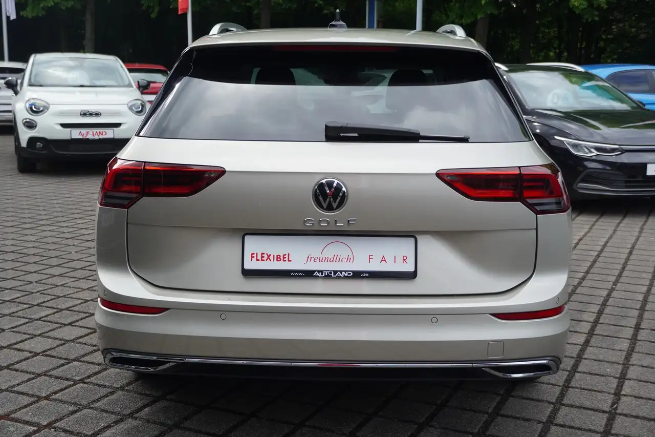 Volkswagen Golf VIII Variant 1.0 Move ACC Android Apple AHK — Galería del vehículo 7