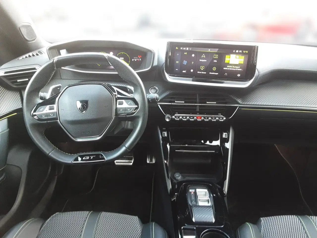Peugeot 2008 1.2 PureTech 130 GT KeyLess LED Navi PDC — Galerie du véhicule 10