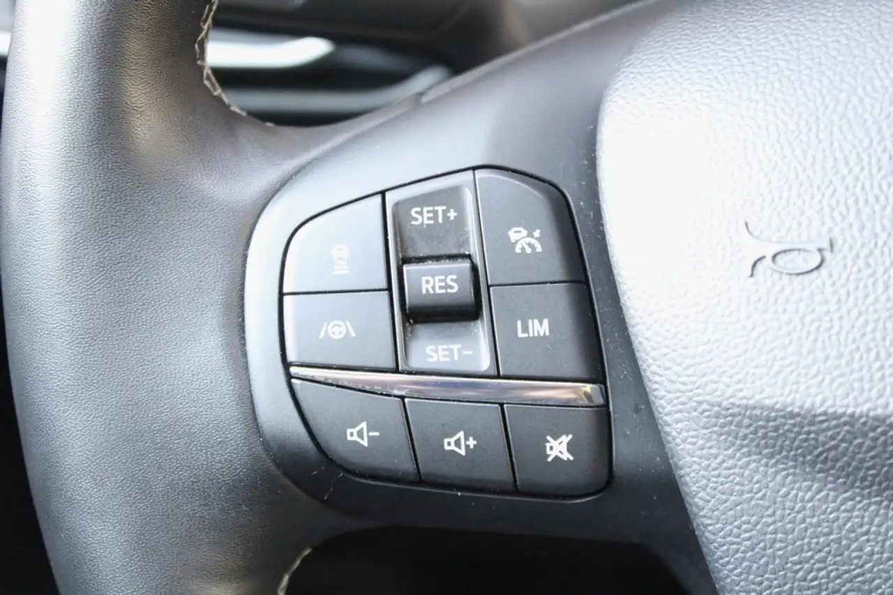 Ford Puma 1.0 EcoBoost mHEV 125 ST-LINE — Vehicle gallery 12