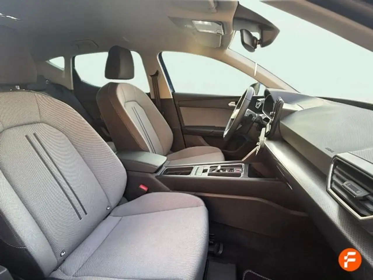 SEAT Leon 1.5 eTSI 110kW DSG S&S Style Special Ed — معرض صور السيارة 15