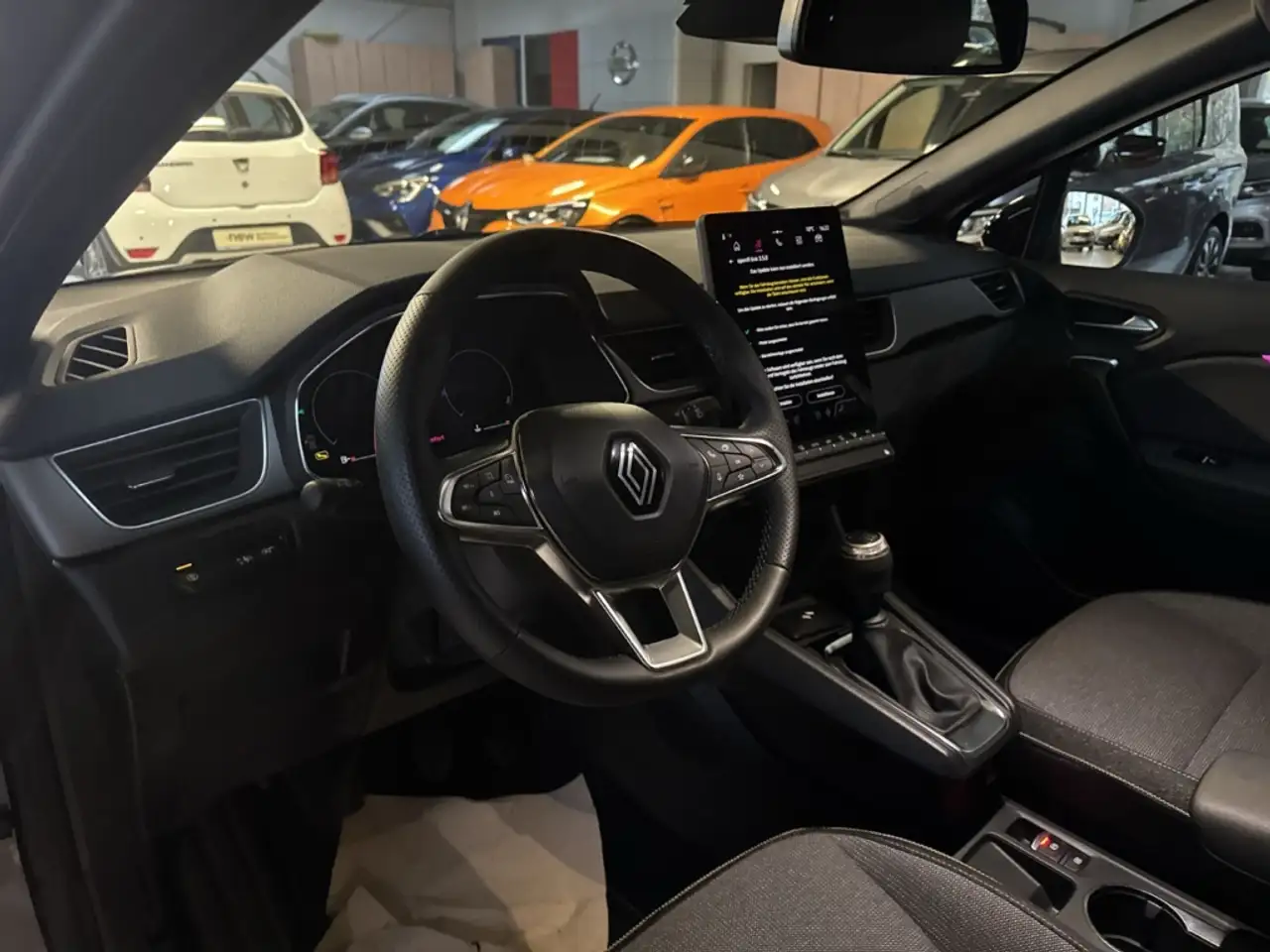 Renault Captur II Techno 1.0 TCe 90 EU Neues Modell mit Navi+Klim — Galería del vehículo 11