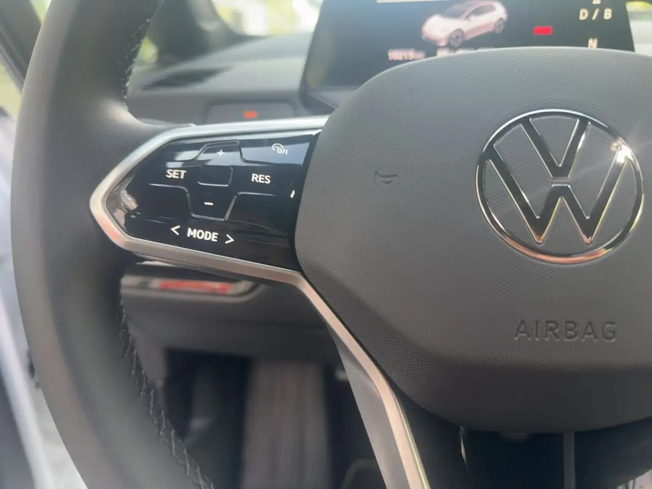 Volkswagen ID.3 Pro Navi Sitzheizung Einparkkamera CarPlay — Vehicle gallery 18