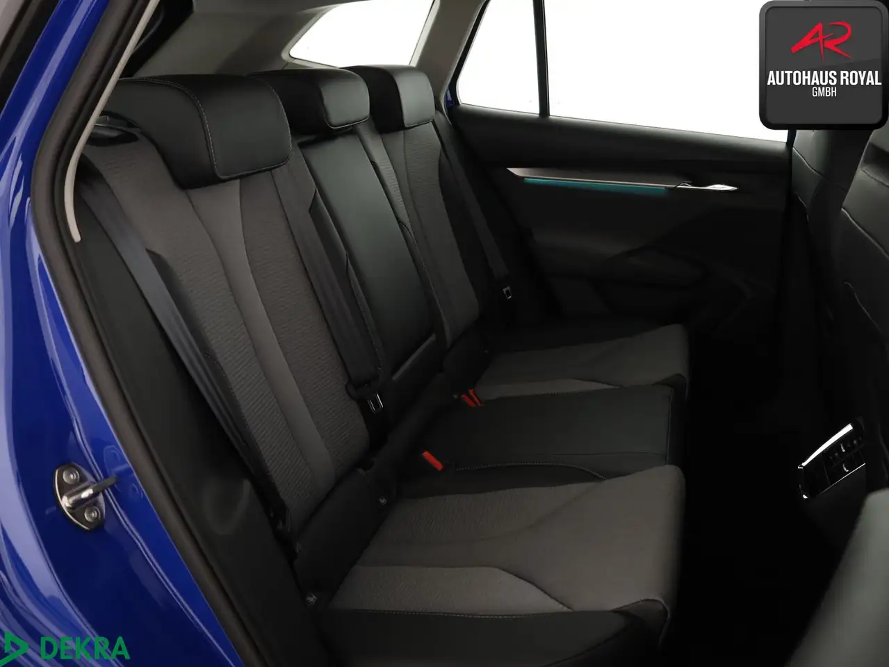 Skoda Enyaq 50 KAMERA,KESSY,SPURHALTE,LED,CARPLAY,PDC — معرض صور السيارة 13