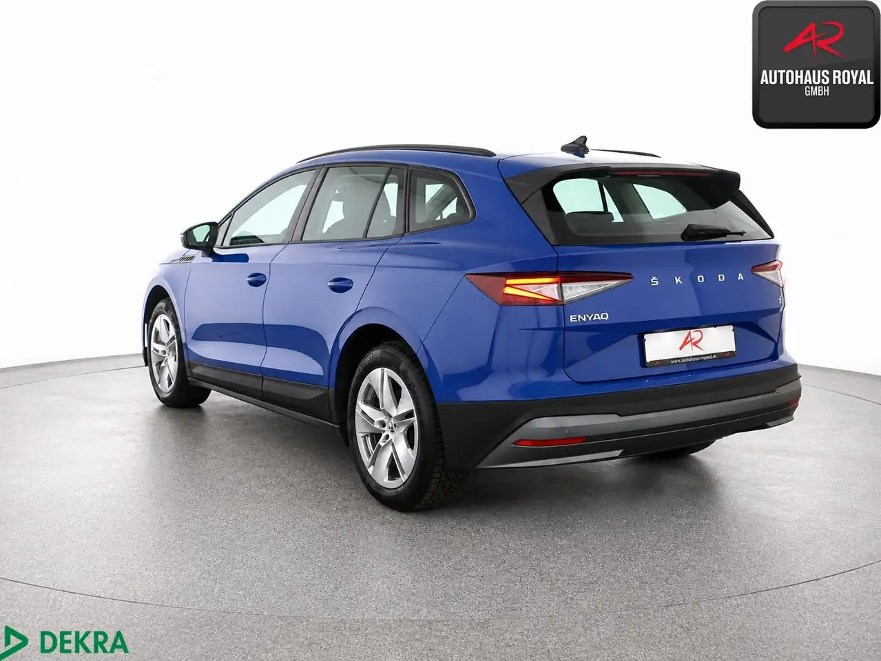 Skoda Enyaq 50 KAMERA,KESSY,SPURHALTE,LED,CARPLAY,PDC — معرض صور السيارة 3