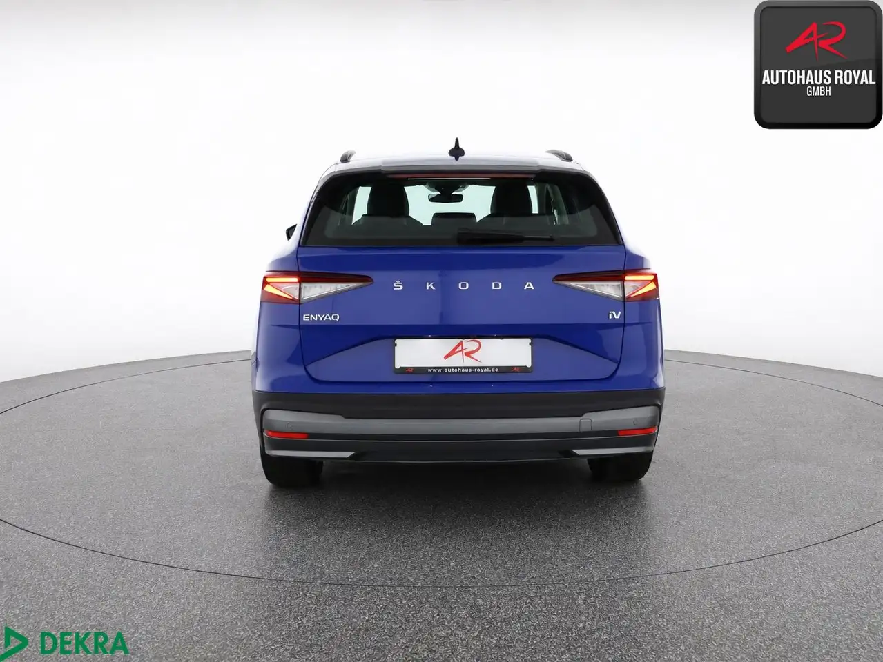 Skoda Enyaq 50 KAMERA,KESSY,SPURHALTE,LED,CARPLAY,PDC — معرض صور السيارة 4