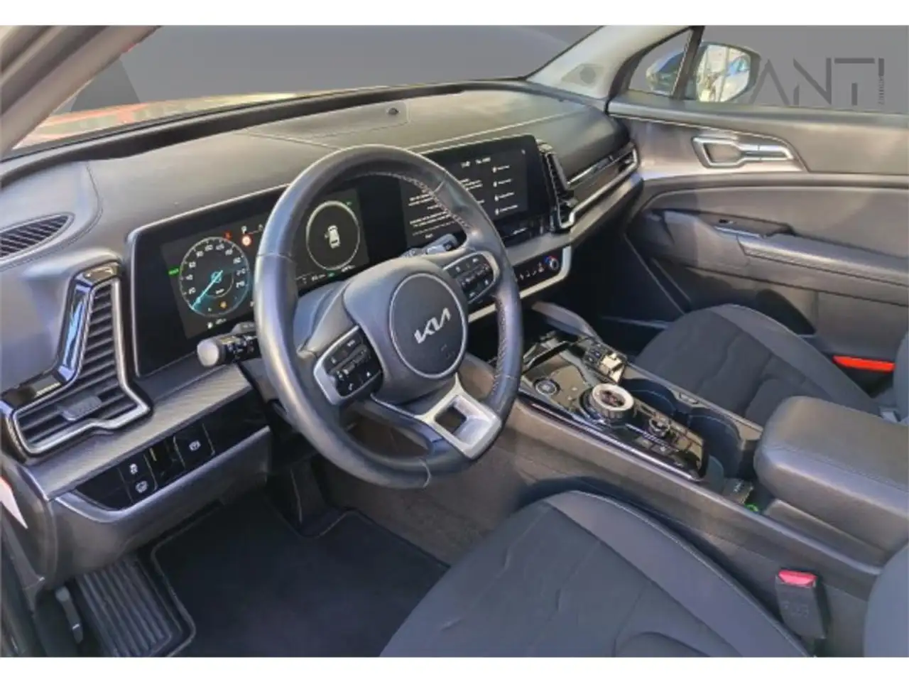 Kia Sportage 1.6 T-GDi HEV 158kW (215CV) Tech 4x2 — Galería del vehículo 11