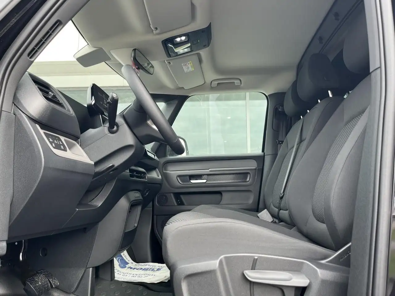 Volkswagen ID. Buzz Cargo 77kWh Navi LED Klima Standhzg — Vehicle gallery 9