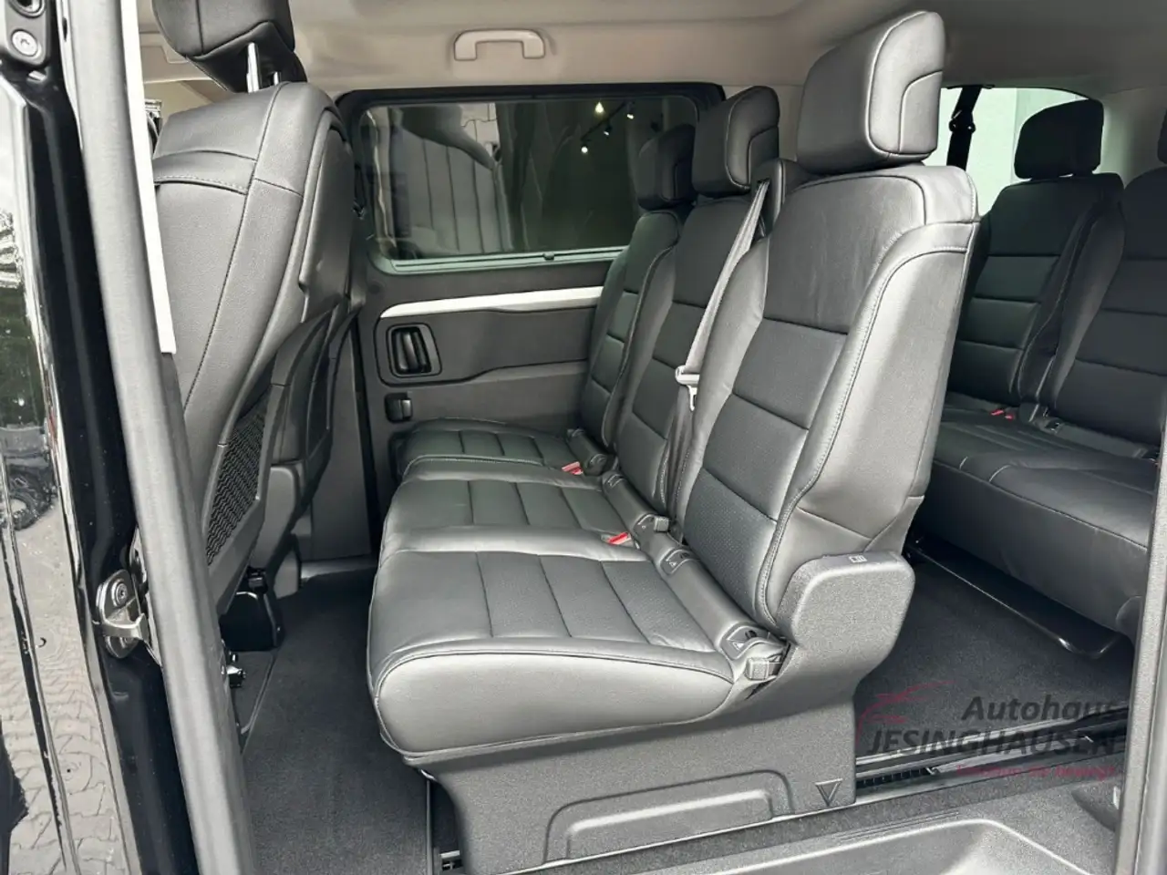 Fiat Ulysse E- L3 75kwh 8Sitz CarPlay Navi RF-Kamera Massage X — Galería del vehículo 14