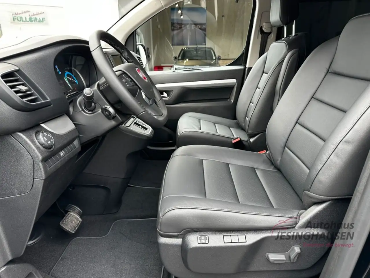 Fiat Ulysse E- L3 75kwh 8Sitz CarPlay Navi RF-Kamera Massage X — Galería del vehículo 9