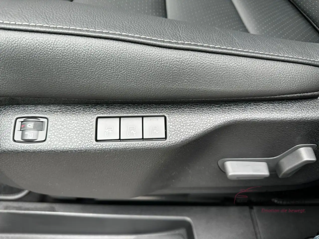 Fiat Ulysse E- L3 75kwh 8Sitz CarPlay Navi RF-Kamera Massage X — Galería del vehículo 13