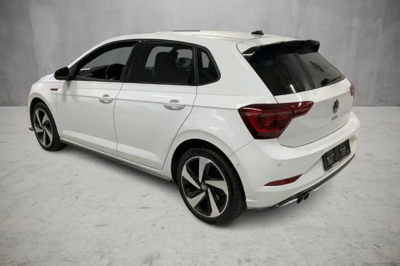 Volkswagen Polo GTI 2.0 TSI DSG Matrix Travel Side Assist S — معرض صور السيارة 2