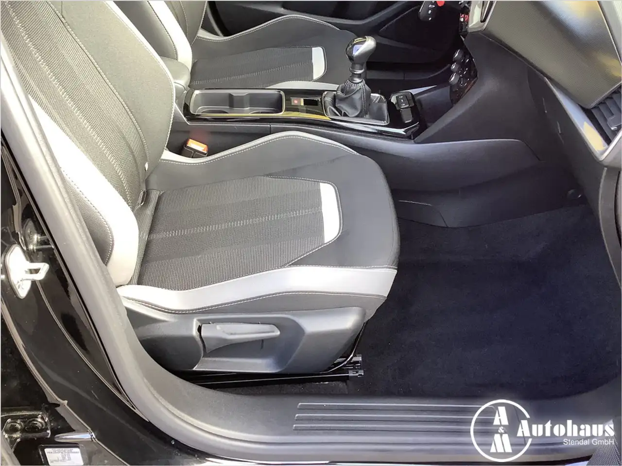Opel Mokka 1.2 GS KLIMA PDC SHZ RÜCKFAHRKAMERA LED — Galería del vehículo 9