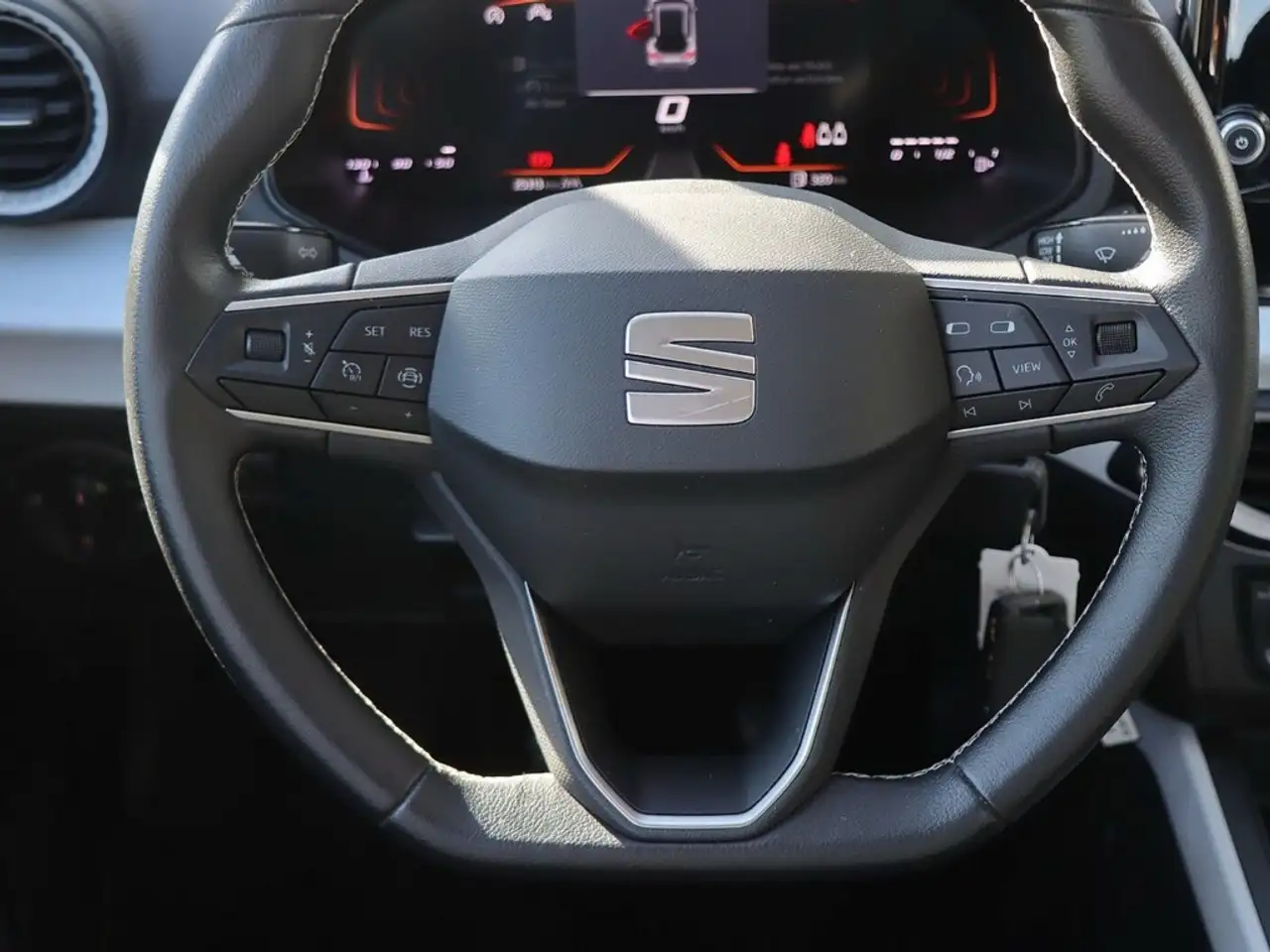 SEAT Arona Style Edition 1.0 TSI LED/GRA/RÜCKFK/RADIO APP — Galería del vehículo 7