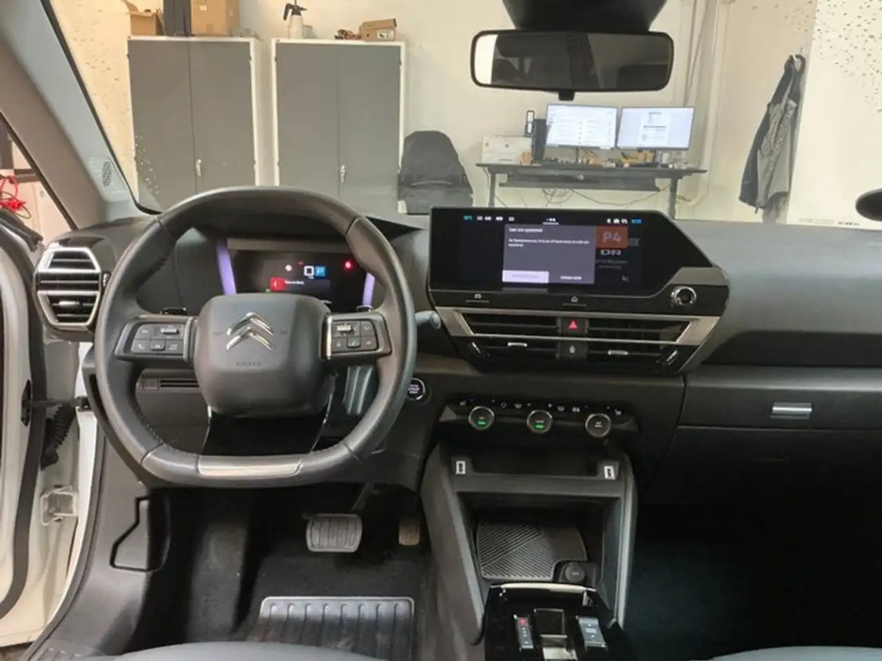 Citroen C4 VTR Sport 1.2 PureTech 130 Kamera LED Navi App — Galerie du véhicule 9