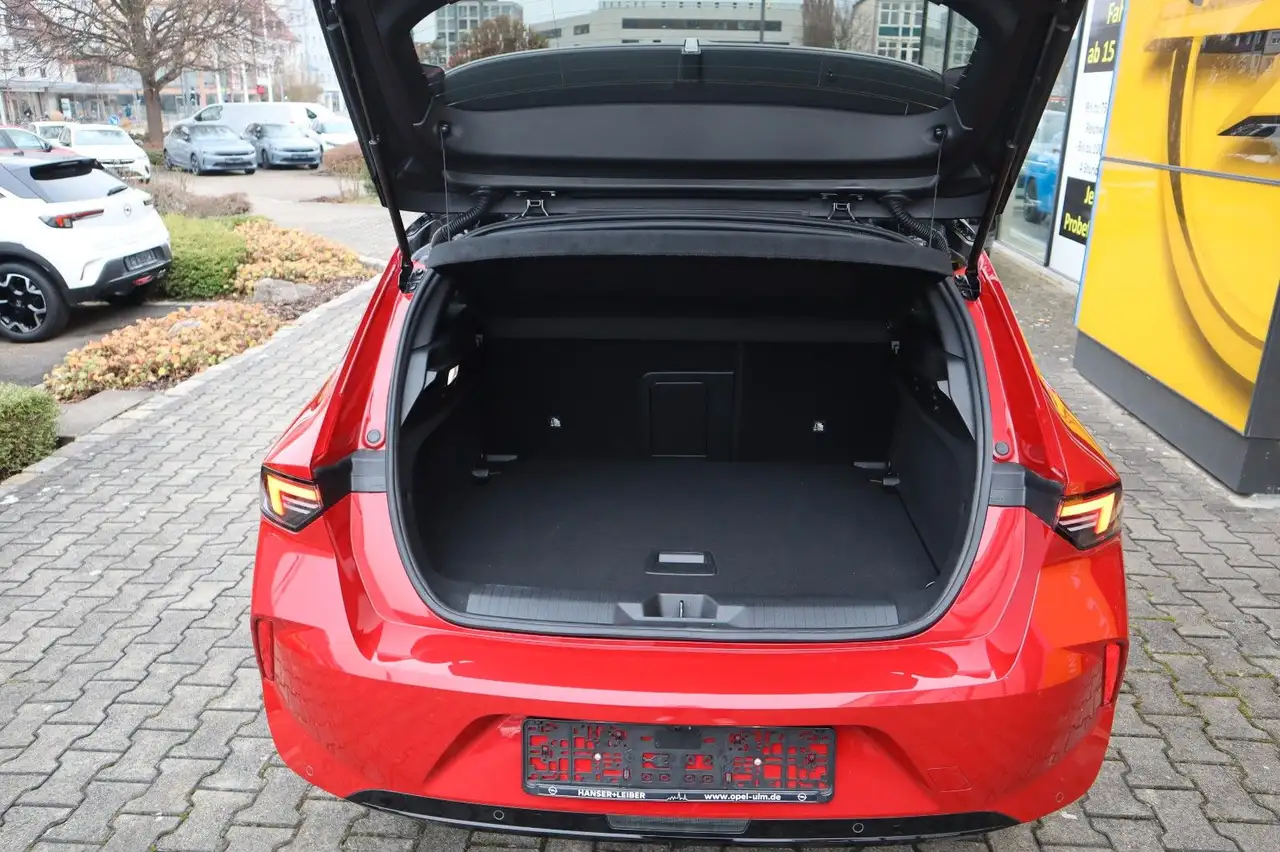 Opel Astra 5-trg. 1.2T DCT6 48V GS HuD Hifi 360° — Galerie du véhicule 4
