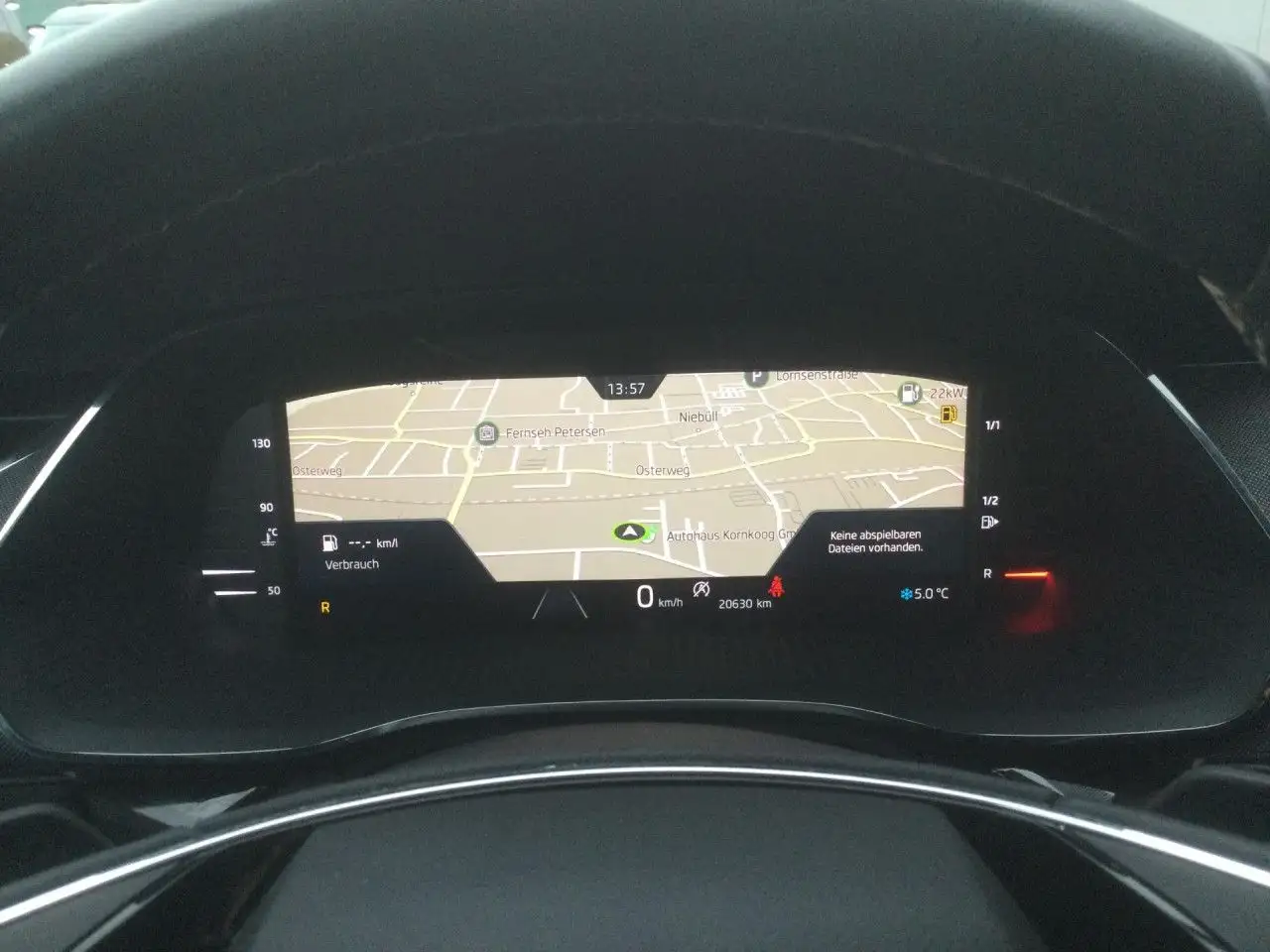Skoda Octavia Combi 1.5 eTSI Style DSG KAM AHK Bluetooth — معرض صور السيارة 14
