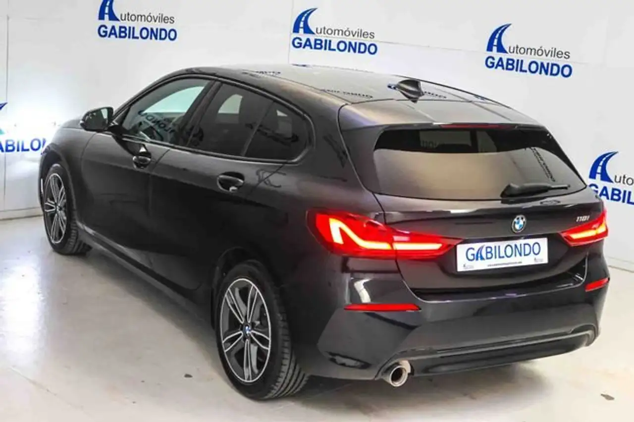 BMW 118 118iA — Galerie du véhicule 14
