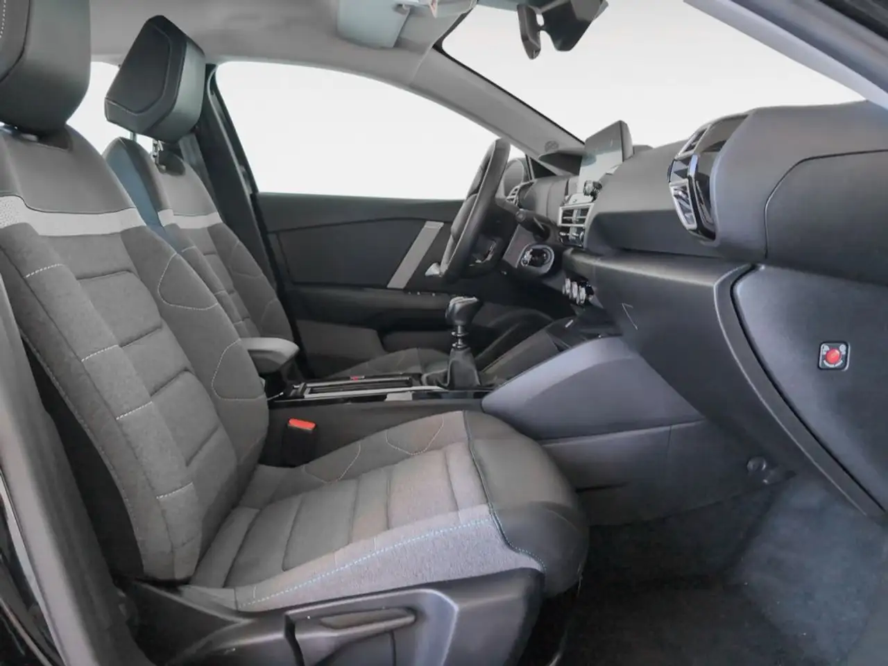Citroen C4 1.2 PureTech Plus S&S 130 — معرض صور السيارة 12