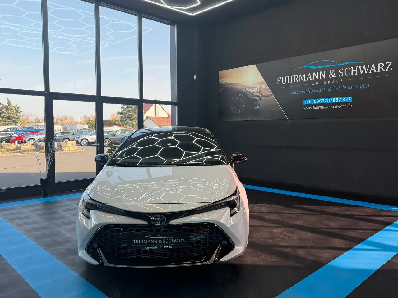 Toyota Corolla Hybrid GR Sport+AppleC.+Rückf.+LED+Sitzh. — Vehicle gallery 8
