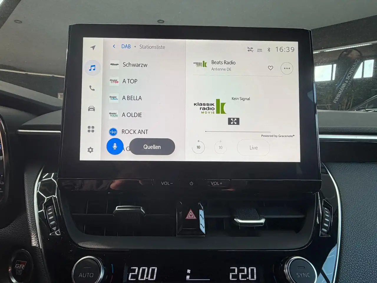 Toyota Corolla Hybrid GR Sport+AppleC.+Rückf.+LED+Sitzh. — Vehicle gallery 24