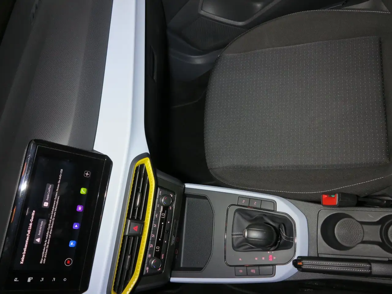 SEAT Arona 1.0 TSI OPF DSG7 Style Nav ParkAssist LM17 — معرض صور السيارة 19