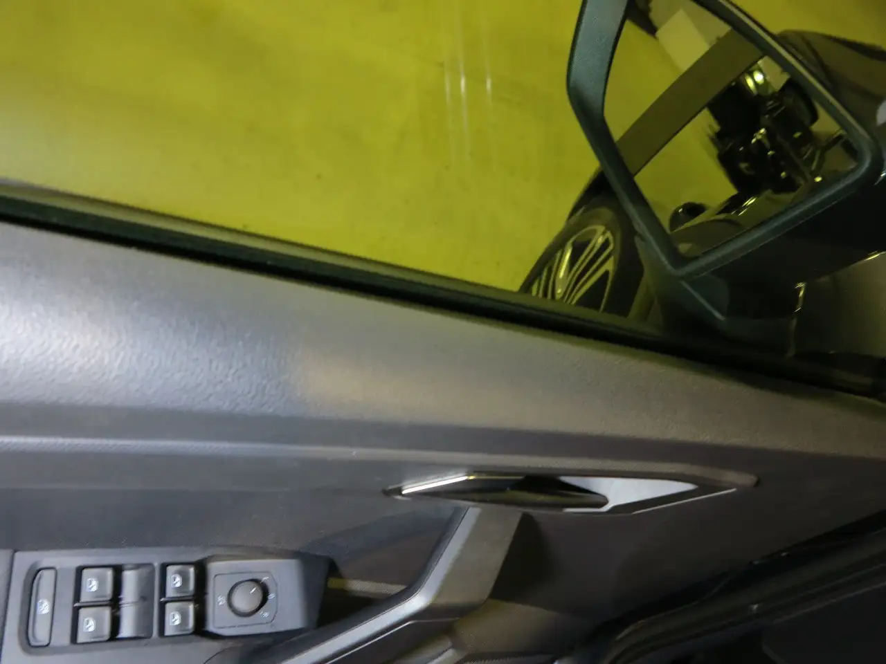 SEAT Arona 1.0 TSI OPF DSG7 Style Nav ParkAssist LM17 — معرض صور السيارة 23