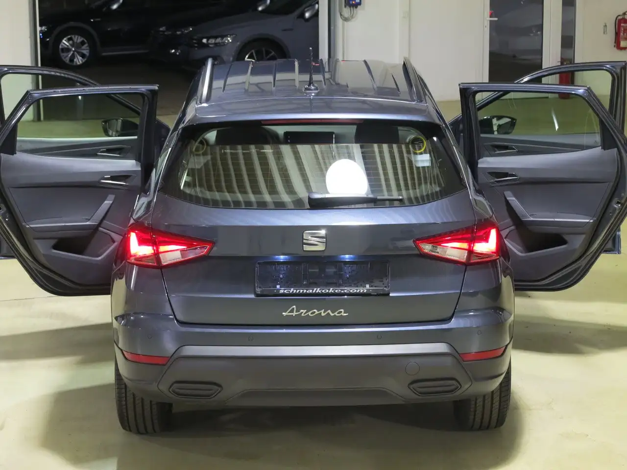 SEAT Arona 1.0 TSI OPF DSG7 Style Nav ParkAssist LM17 — معرض صور السيارة 26