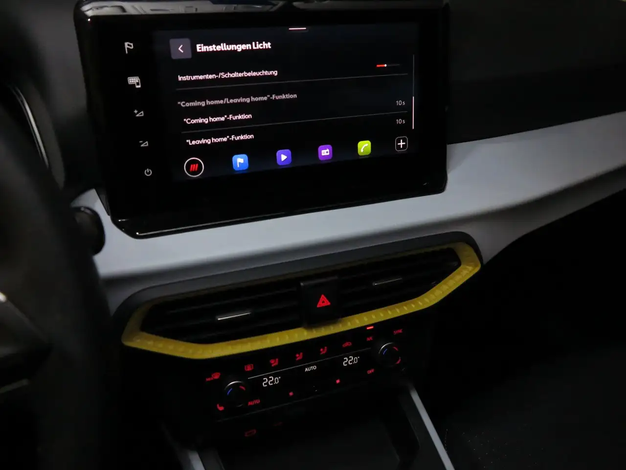SEAT Arona 1.0 TSI OPF DSG7 Style Nav ParkAssist LM17 — معرض صور السيارة 36