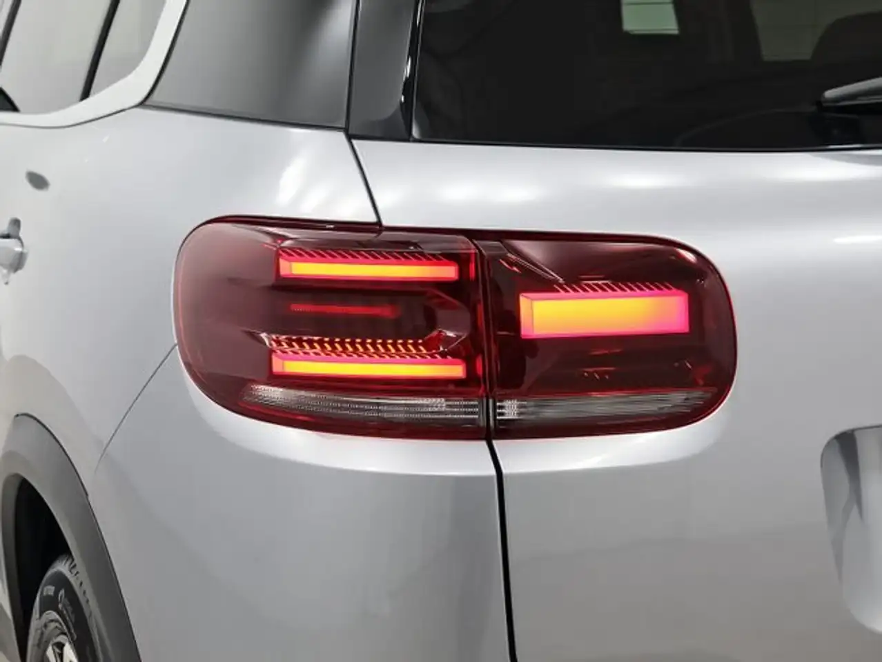 Citroen C5 Aircross PureTech 96kW (130CV) S&S Plus — معرض صور السيارة 34