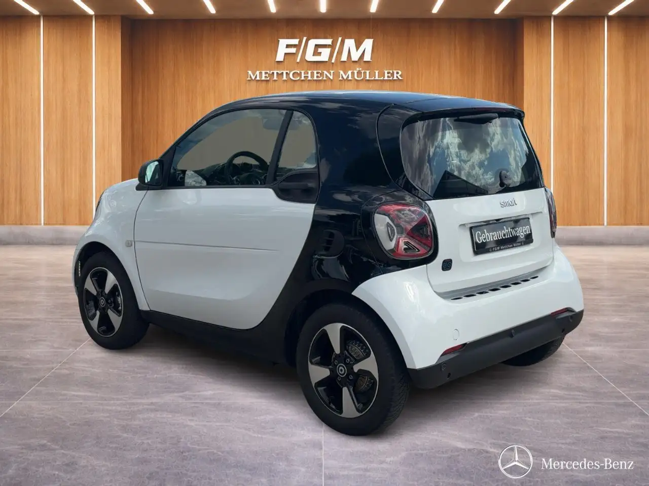 smart forTwo EQ fortwo PASSION+EXKLUSIV+JBL+22KW+PANO+RKAMERA — Galerie du véhicule 2