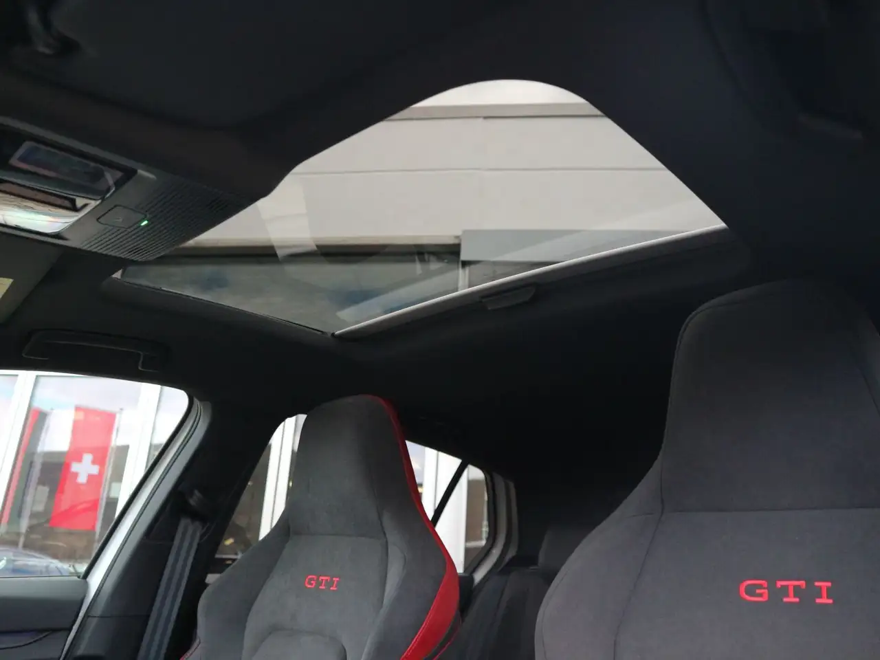 Volkswagen Golf GTI Clubsport 2.0 TSI DSG PANO RFK ACC NAVI — Galería del vehículo 14