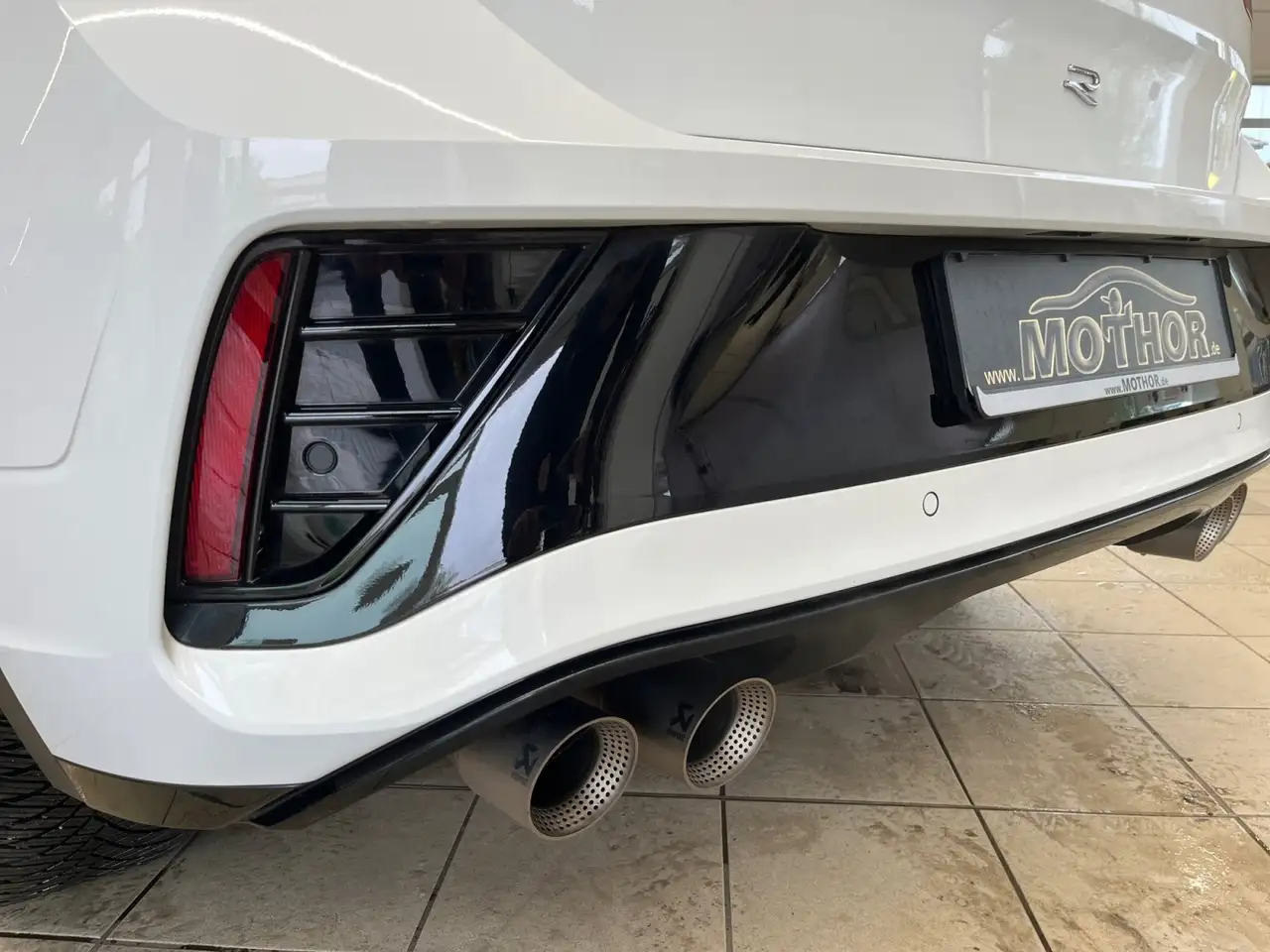 Volkswagen T-Roc R 2.0TSI DSG 4Motion Progressivlenkung ACC — Galería del vehículo 19