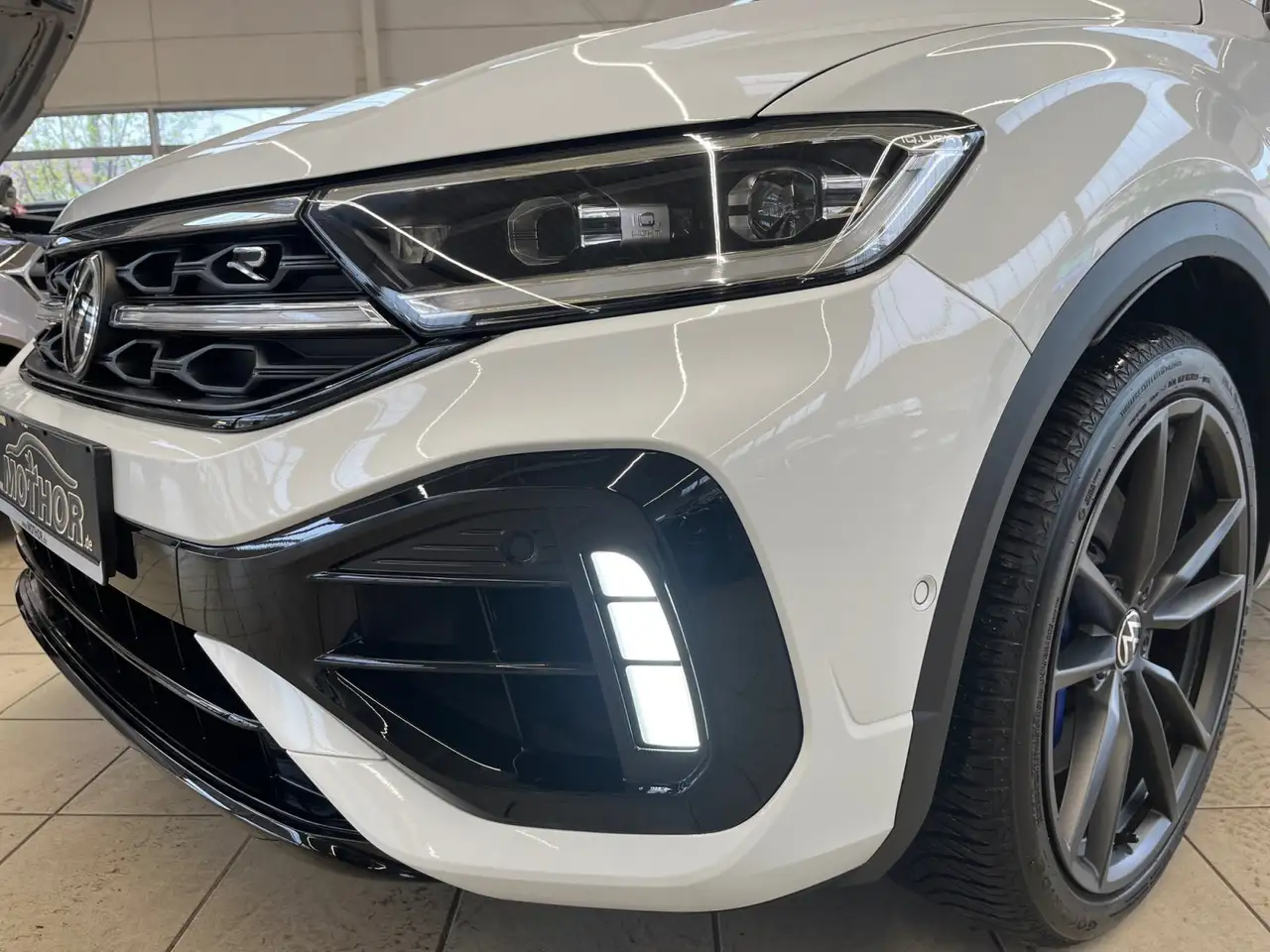Volkswagen T-Roc R 2.0TSI DSG 4Motion Progressivlenkung ACC — Galería del vehículo 21