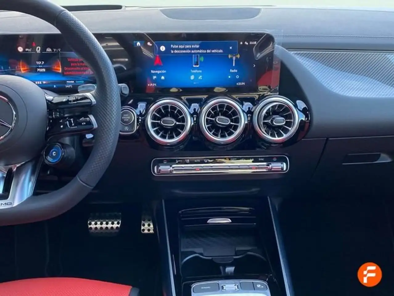 Mercedes-Benz GLA 35 AMG Mercedes-AMG 4MATIC — معرض صور السيارة 15