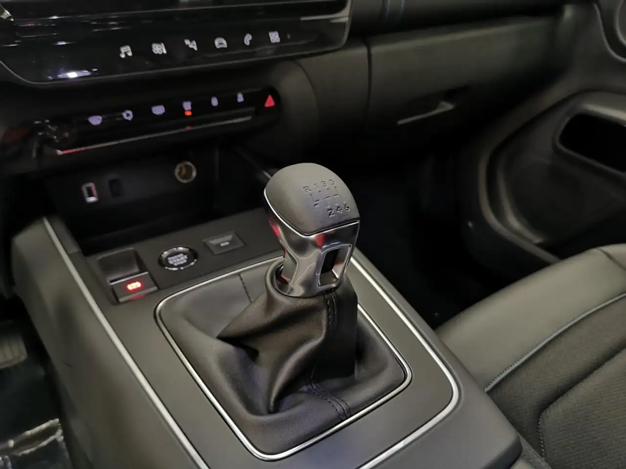 Citroen C5 Aircross 1.2 PURETECH 130 PLUS GPS LL18 RADAR AV AR+CAM — Galerie du véhicule 20