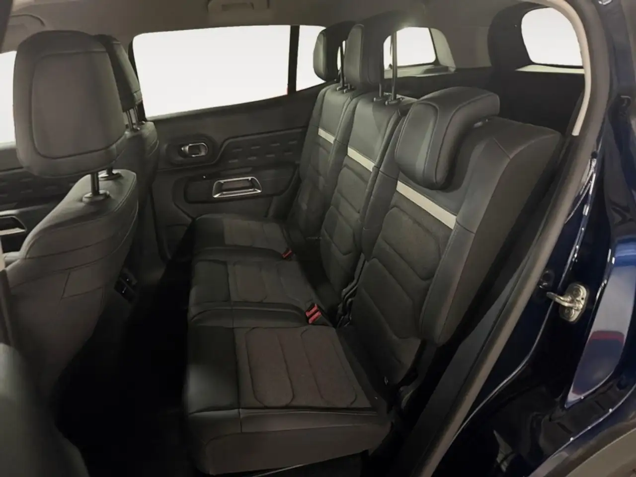 Citroen C5 Aircross 1.2 PURETECH 130 PLUS GPS LL18 RADAR AV AR+CAM — Galerie du véhicule 13