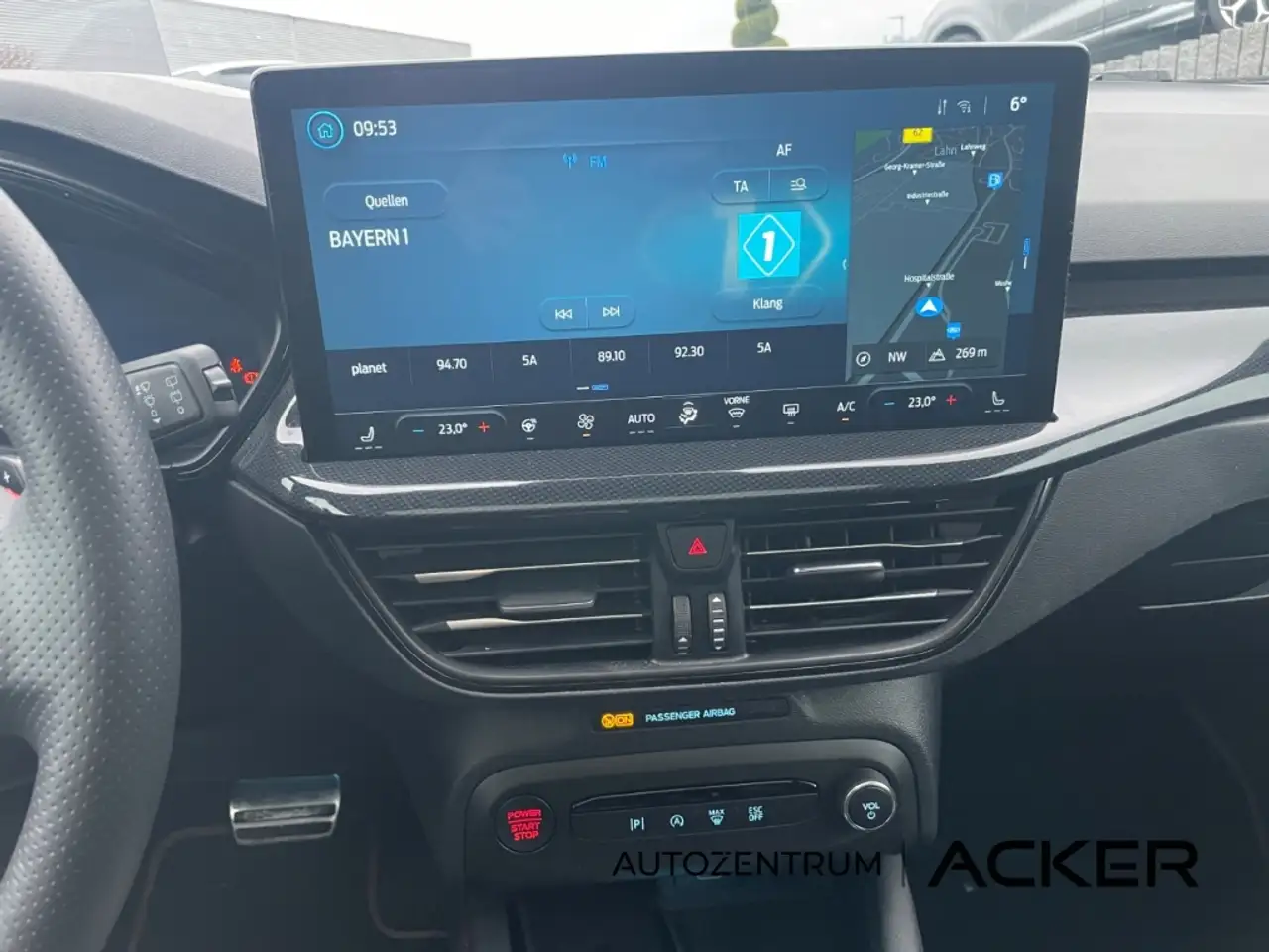 Ford Focus ST X Turnier 2.3 AT. Pano/aAHK/ACC -35%* — Galería del vehículo 23